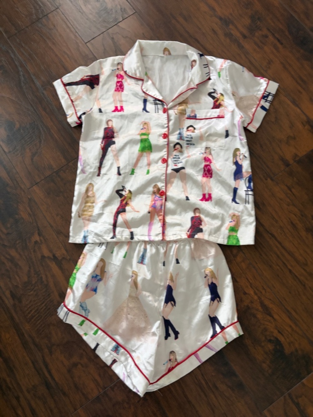 Girls' White Printed Short Pajama Set with Multicolor Figures
